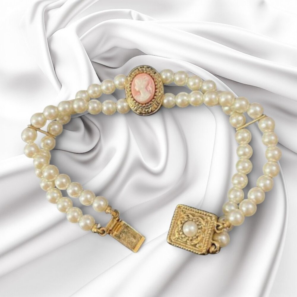 Vintage Double Strand Faux Pearl Gold Told Cameo Bracelet Ornate Clasp 7 in